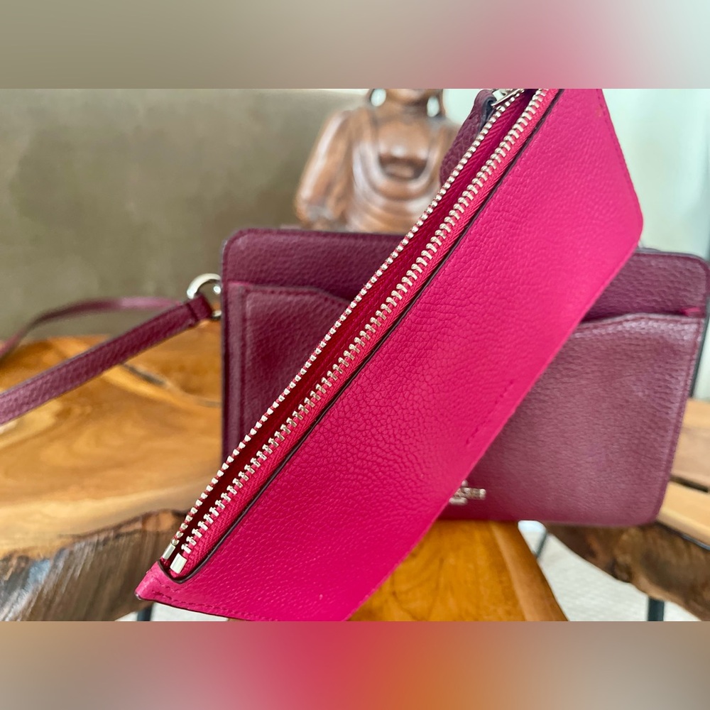Coach RARE Plum/Fuchsia Leather Crossbody Bag - Picture 11 of 15